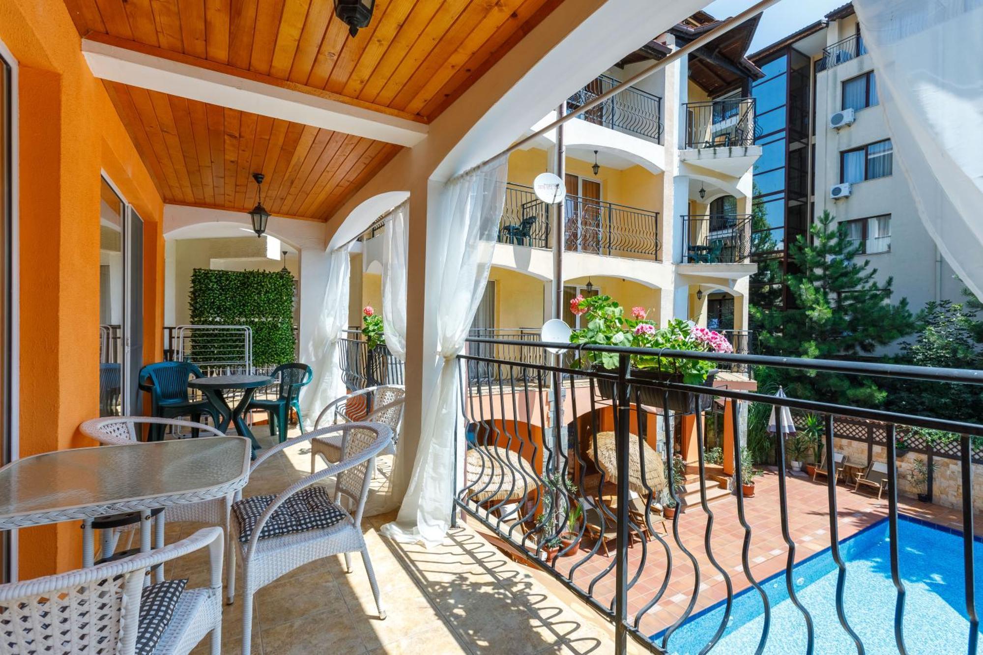 Casa Del Mar Apartments Sunny Beach Exterior photo